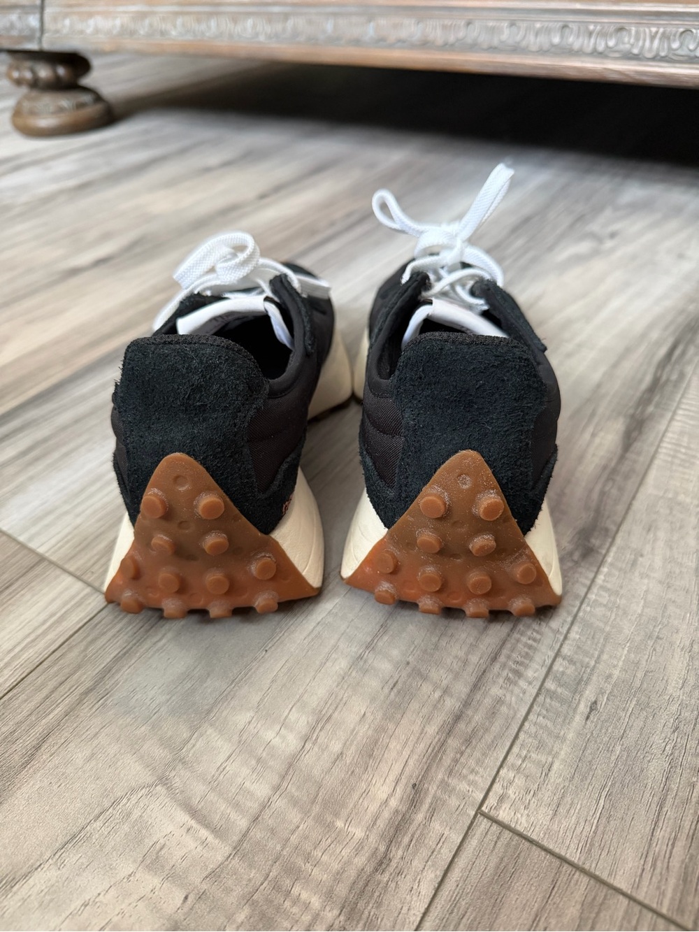 New Balance Women’s Sneakers - Picture 5 of 7